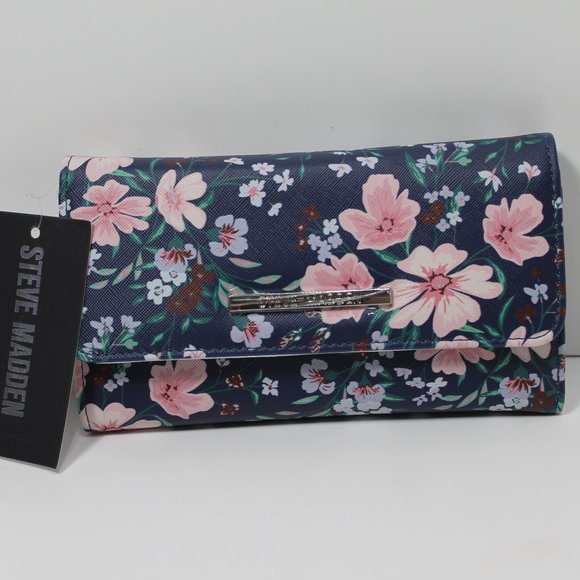 Steve Madden Handbags - Steve Madden Wallet